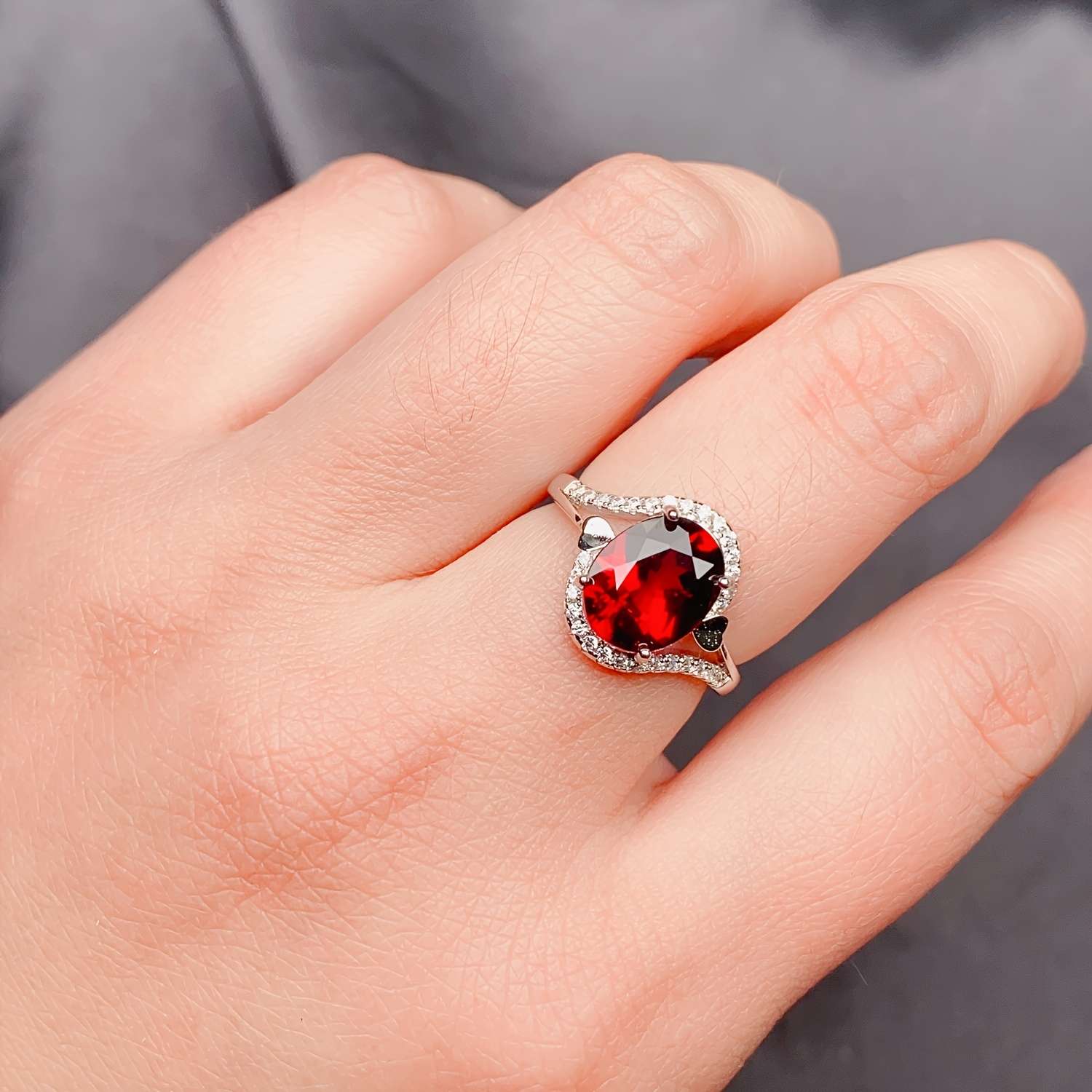 925 Silver natural garnet ring, suitable for women, Women's rings, adjustable, elegant, fashionable, luxurious, temperament, high sense, holiday gifts, Valentine's Day gifts, Mother's Day gifts, gifts for lovers, birthday gifts, Christmas gifts. - Image 9